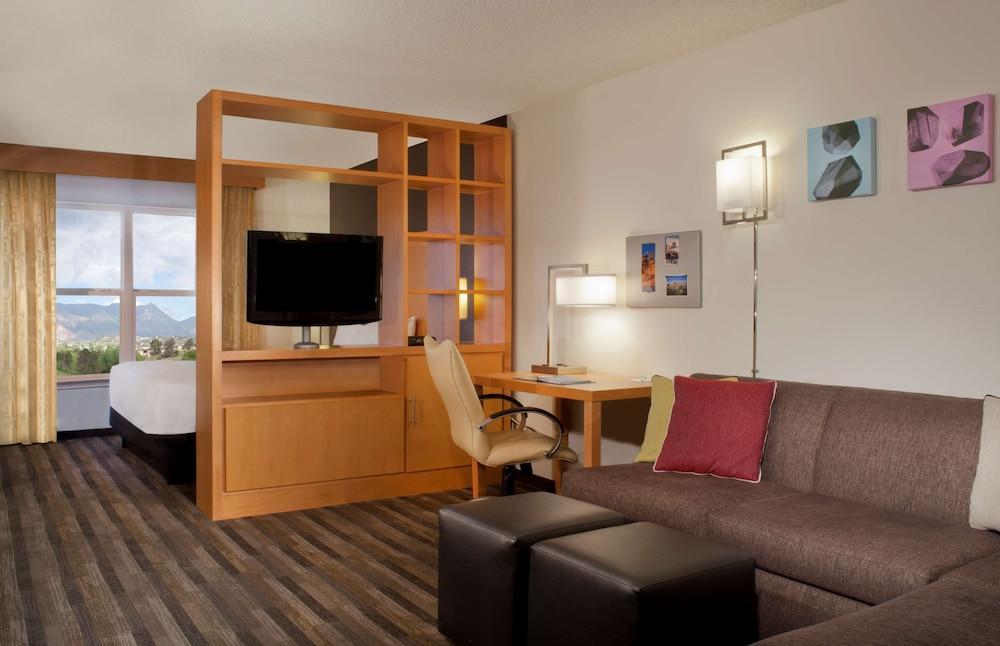 Hyatt House - University Village Колорадо-Спрингс Экстерьер фото
