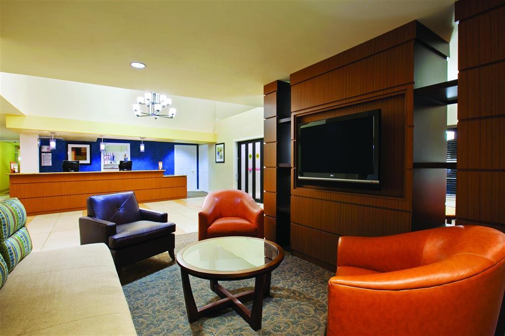 Hyatt House - University Village Колорадо-Спрингс Интерьер фото